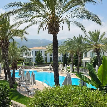 Kyrenia Mountains & Pool Oasis Close To The Merit Casino & *