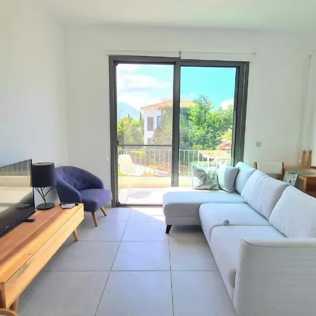 Kyrenia Mountains & Pool Oasis Close To The Merit Casino & Apartman