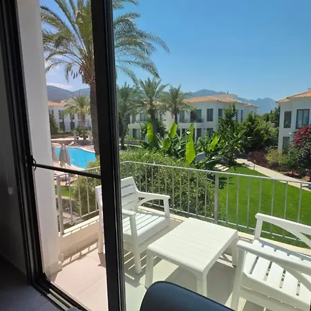 Kyrenia Mountains & Pool Oasis Close To The Merit Casino & Apartman